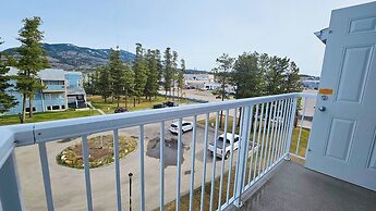 Misty Mountain Inn and Suites