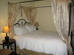 Orchid Inn and Ginger Restaurant