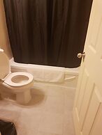 Traveller's Choice Motel