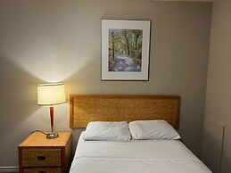 Traveller's Choice Motel