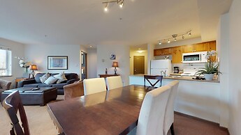 Whistler Blackcomb VR at Town Plaza