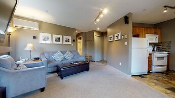 Whistler Blackcomb VR at Town Plaza