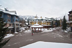 Whistler Blackcomb VR at Town Plaza