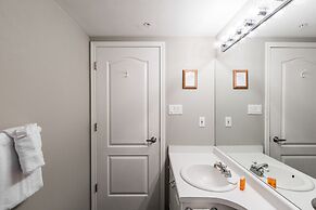 Whistler Blackcomb VR at Town Plaza