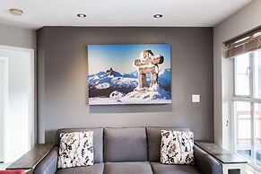 Whistler Blackcomb VR at Town Plaza