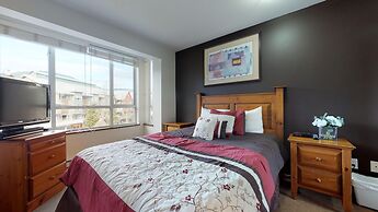 Whistler Blackcomb VR at Town Plaza