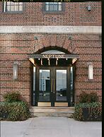 Neptune, an Ash Hotel