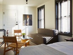 Neptune, an Ash Hotel