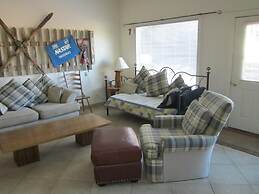 Dodgeton Creek Inn