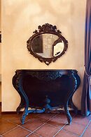 S. Nikolis Historic Boutique Hotel