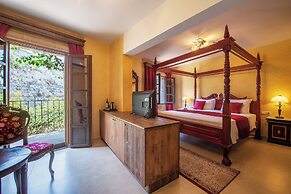 S. Nikolis Historic Boutique Hotel