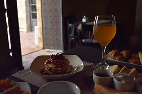 S. Nikolis Historic Boutique Hotel