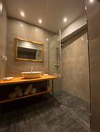 S. Nikolis Historic Boutique Hotel