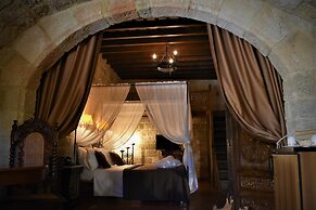 S. Nikolis Historic Boutique Hotel