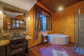 S. Nikolis Historic Boutique Hotel