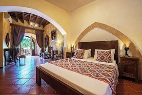 S. Nikolis Historic Boutique Hotel