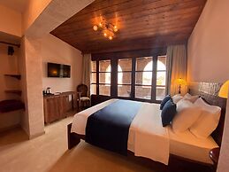 S. Nikolis Historic Boutique Hotel