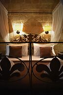 S. Nikolis Historic Boutique Hotel