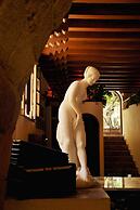 S. Nikolis Historic Boutique Hotel