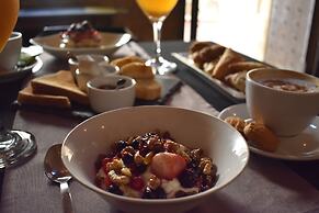 S. Nikolis Historic Boutique Hotel