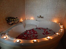 S. Nikolis Historic Boutique Hotel