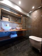 S. Nikolis Historic Boutique Hotel