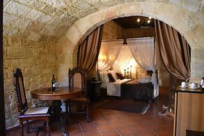 S. Nikolis Historic Boutique Hotel