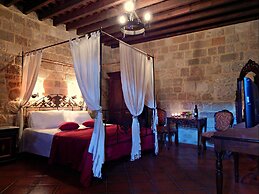 S. Nikolis Historic Boutique Hotel