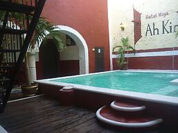 Hotel Maya Ah Kim Pech