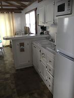 Mangrove Marina and Resort Aqualodge Houseboats