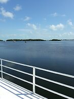 Mangrove Marina and Resort Aqualodge Houseboats