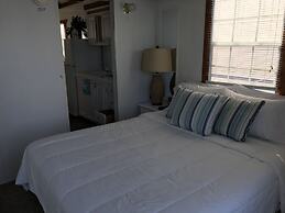 Mangrove Marina and Resort Aqualodge Houseboats