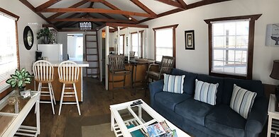 Mangrove Marina and Resort Aqualodge Houseboats