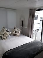 Mangrove Marina and Resort Aqualodge Houseboats