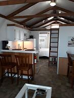 Mangrove Marina and Resort Aqualodge Houseboats