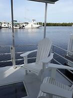 Mangrove Marina and Resort Aqualodge Houseboats