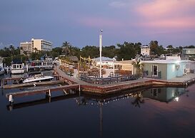 Mangrove Marina and Resort Aqualodge Houseboats