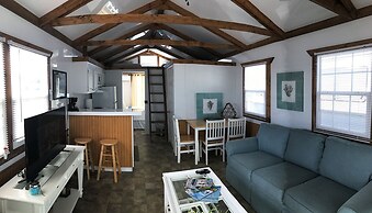 Mangrove Marina and Resort Aqualodge Houseboats