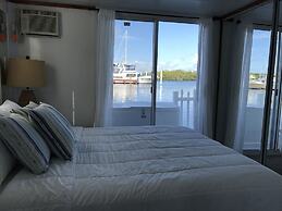 Mangrove Marina and Resort Aqualodge Houseboats