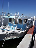 Mangrove Marina and Resort Aqualodge Houseboats