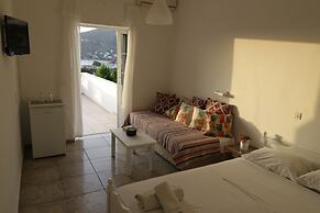 Armadoros Hotel Ios Backpackers