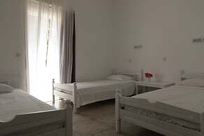 Armadoros Hotel Ios Backpackers