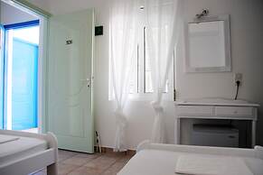 Armadoros Hotel Ios Backpackers