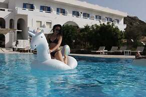 Armadoros Hotel Ios Backpackers