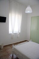 Armadoros Hotel Ios Backpackers