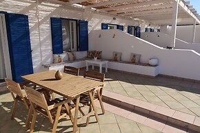 Armadoros Hotel Ios Backpackers