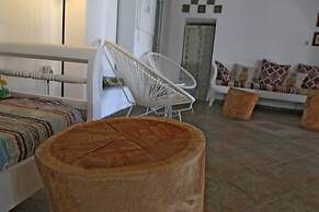 Armadoros Hotel Ios Backpackers