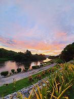 Aekpailin River Kwai Resort Kanchanaburi