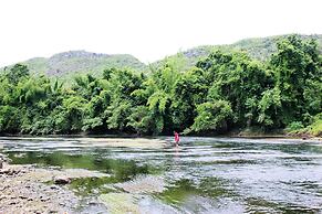 Aekpailin River Kwai Resort Kanchanaburi