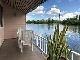 Bamboo House Kanchanaburi